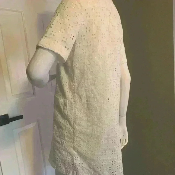 Gap - Picture 14 of 15